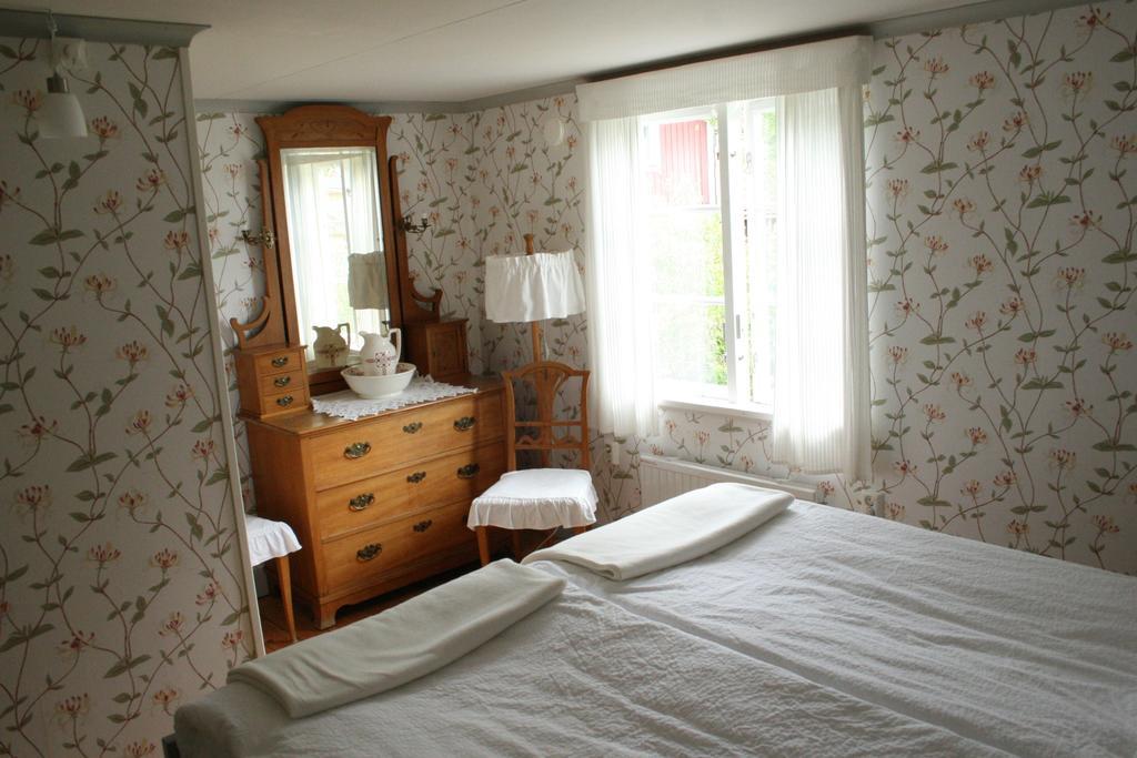 Uddens Bed & Breakfast Bed & Breakfast Öregrund Exterior foto